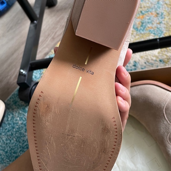 Dolce Vita Cream Ankle Booties - Picture 3 of 6